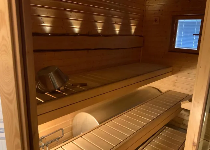 Saunaharju 5 Jaerven Rannalla * Kolinkylä